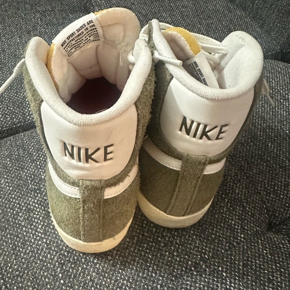 Blazer Mid '77 Vintage Sneaker (Women) - Picture 5 of 6